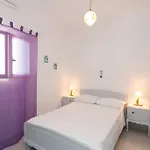 度假居 Wave Lullaby, Peaceful Beachfront Retreat In Paros 莫罗斯帕罗