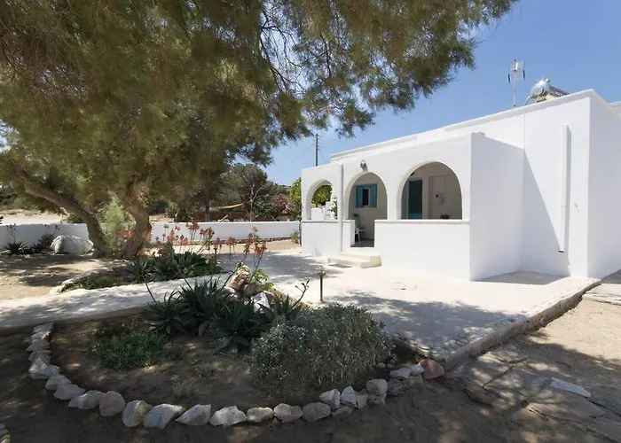 Wave Lullaby, Peaceful Beachfront Retreat In Paros 別荘