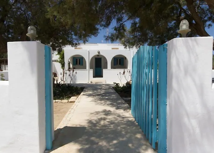 Wave Lullaby, Peaceful Beachfront Retreat In Paros 別荘 *