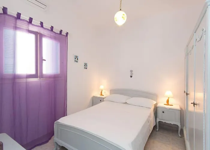 別荘 Wave Lullaby, Peaceful Beachfront Retreat In Paros Molos (Paros)